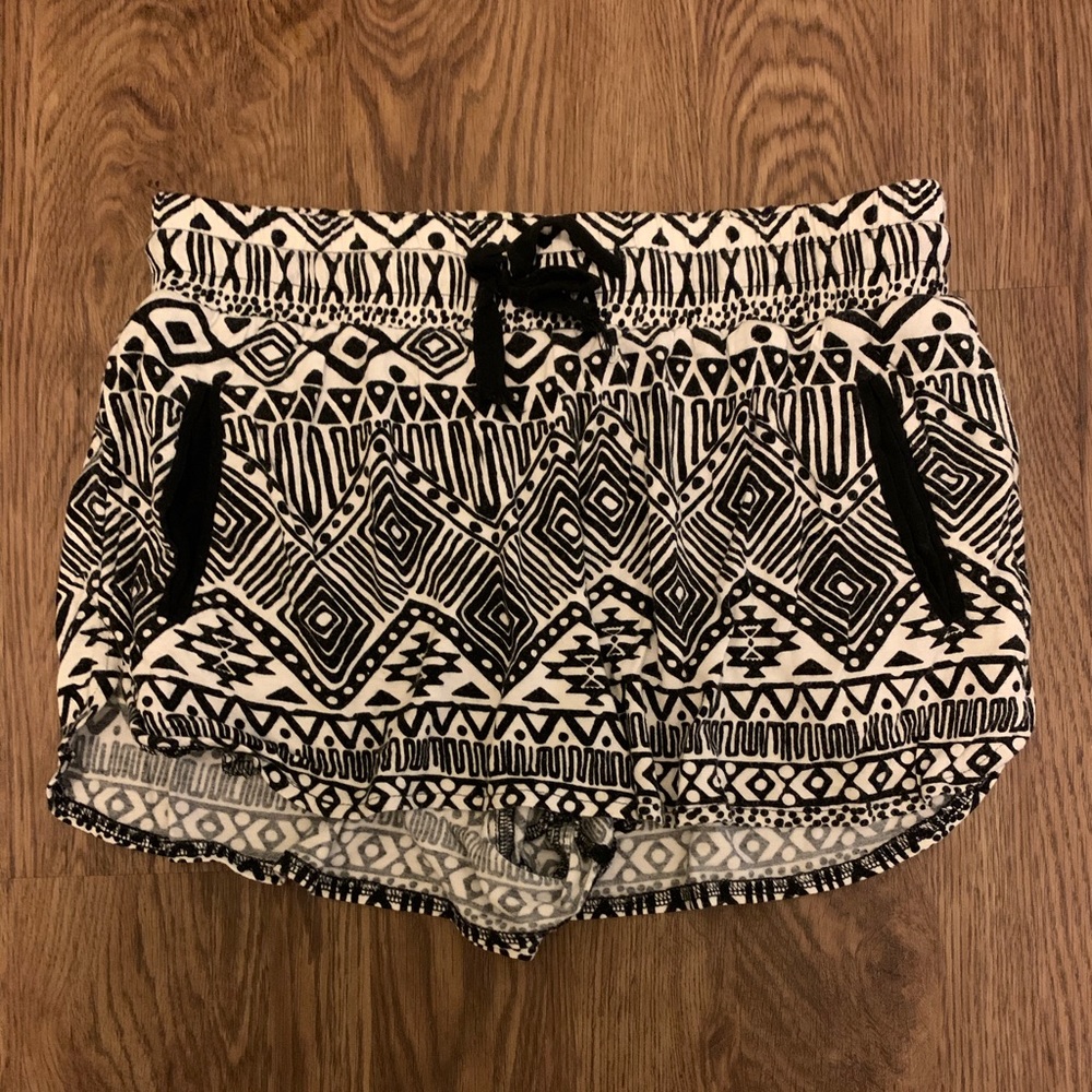 LIRA Tilly’s Shorts